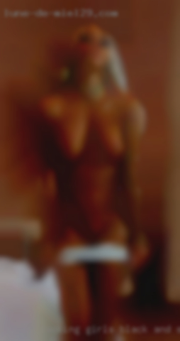 I'm looking girls Black and Slim pussy.